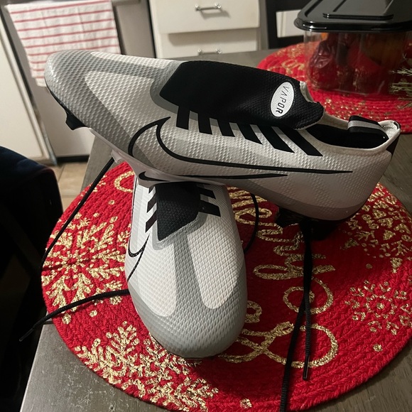 Nike Vapor Edge Pro 360 White Black Pure Platinum
Football Cleats Men Sz 12 new - Picture 1 of 7